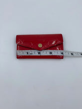 Load image into Gallery viewer, Louis Vuitton Red Vernis Key Holder