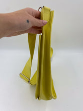 Load image into Gallery viewer, Hermès Espom Evelyne III