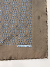 Load image into Gallery viewer, Hermes Square scarf