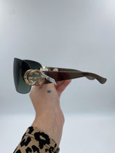 Load image into Gallery viewer, Gucci Frameless Square Sunglasses