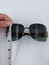 Load image into Gallery viewer, Gucci Frameless Square Sunglasses