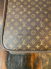 Load image into Gallery viewer, Louis vuitton Pengase 65 Monogram Suitcase