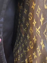 Load image into Gallery viewer, Louis vuitton Pengase 65 Monogram Suitcase