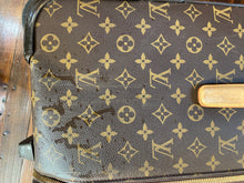 Load image into Gallery viewer, Louis vuitton Pengase 65 Monogram Suitcase