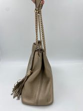 Load image into Gallery viewer, Gucci Metallic Gold Soho tote