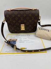 Load image into Gallery viewer, Louis Vuitton Pochette Metis Monogram. Brand New!