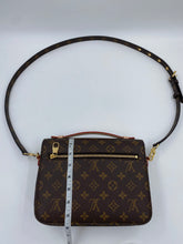 Load image into Gallery viewer, Louis Vuitton Pochette Metis Monogram. Brand New!