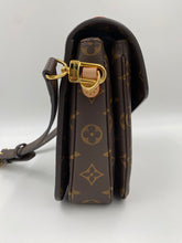 Load image into Gallery viewer, Louis Vuitton Pochette Metis Monogram. Brand New!