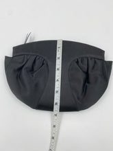 Load image into Gallery viewer, Oscar De La Renta evening clutch