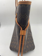 Load image into Gallery viewer, Louis Vuitton Monogram Neverfull GM