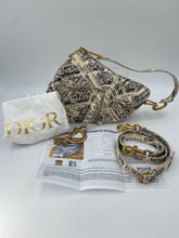 Load image into Gallery viewer, Dior black &amp; white saddle bag
