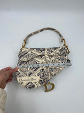 Load image into Gallery viewer, Dior black &amp; white saddle bag
