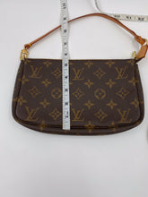 Load image into Gallery viewer, Louis Vuitton Monogram Pouchette
