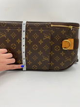 Load image into Gallery viewer, Louis Vuitton Bosphore Trolley 50
