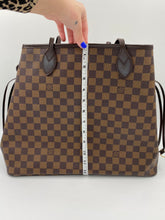 Load image into Gallery viewer, Louis Vuitton Damier Ebene Neverfull PM
