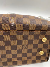 Load image into Gallery viewer, Louis Vuitton Trevi MM
