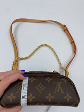 Load image into Gallery viewer, Louis Vuitton Monogram Mini Bumbag
