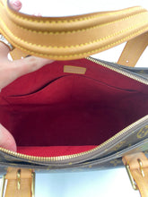 Load image into Gallery viewer, Louis Vuitton Monogram Multipli Cite GM zskc
