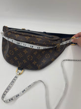 Load image into Gallery viewer, Louis Vuitton Monogram Bum Bag
