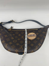 Load image into Gallery viewer, Louis Vuitton Monogram Bum Bag
