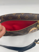 Load image into Gallery viewer, Louis Vuitton Monogram Bum Bag
