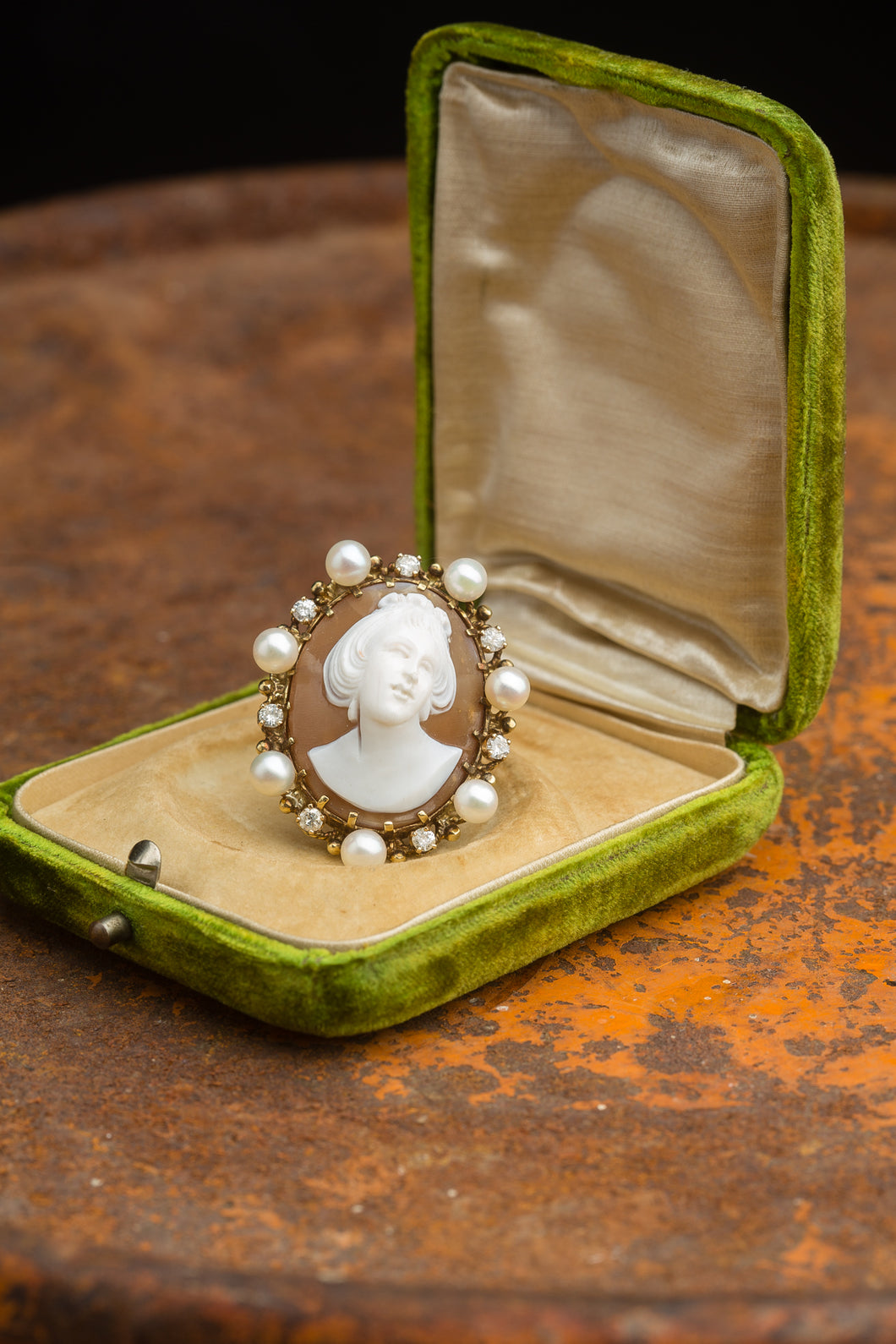 Large Female Cameo Ring